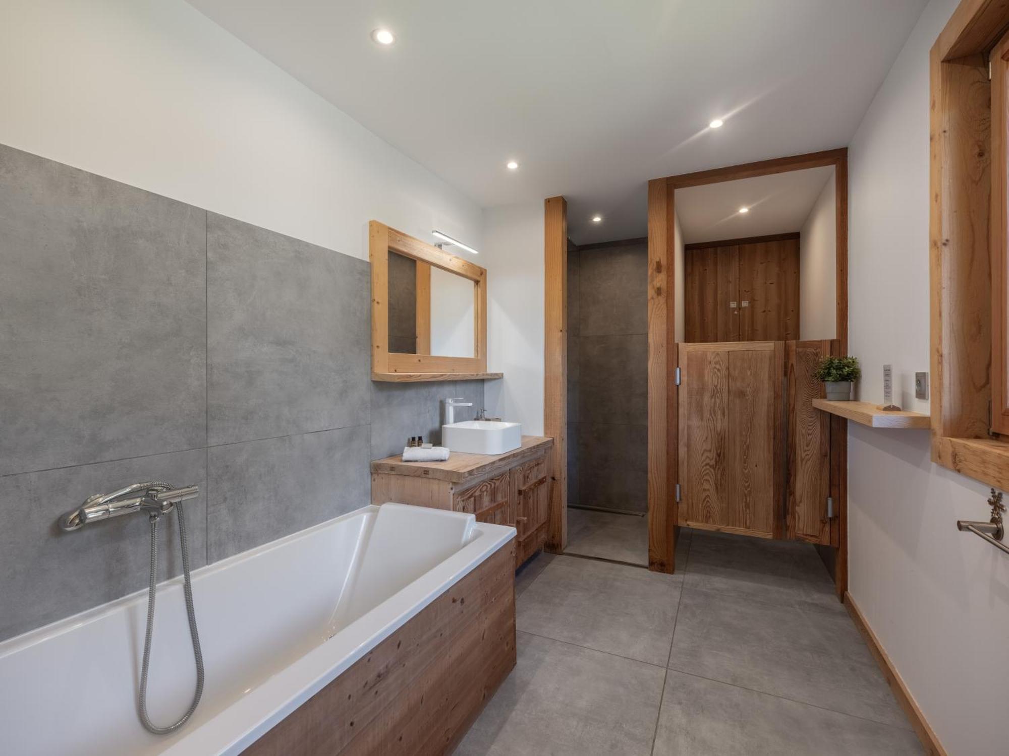 Chalet 1100 - Bo Immobilier Chatel - A Mi-Chemin Du Centre Et Du Linga - Jacuzzi Sauna Et Cheminee Exterior photo